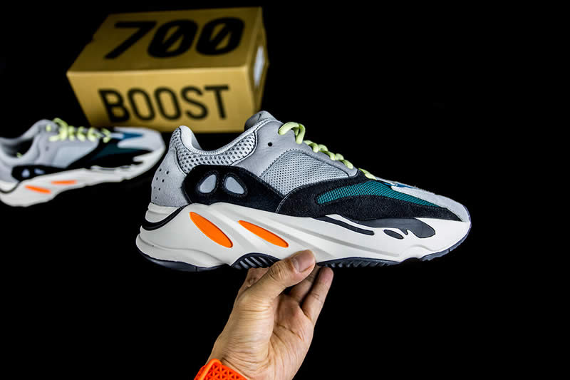 yeezy 700 dad shoes